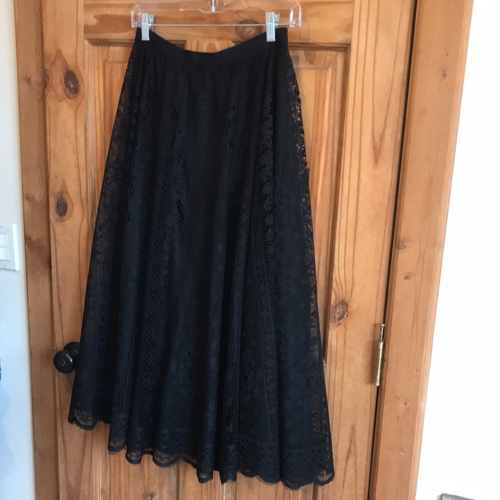 NWOT Elegant Black Lace Skirt medium flowy full dance midi maxi